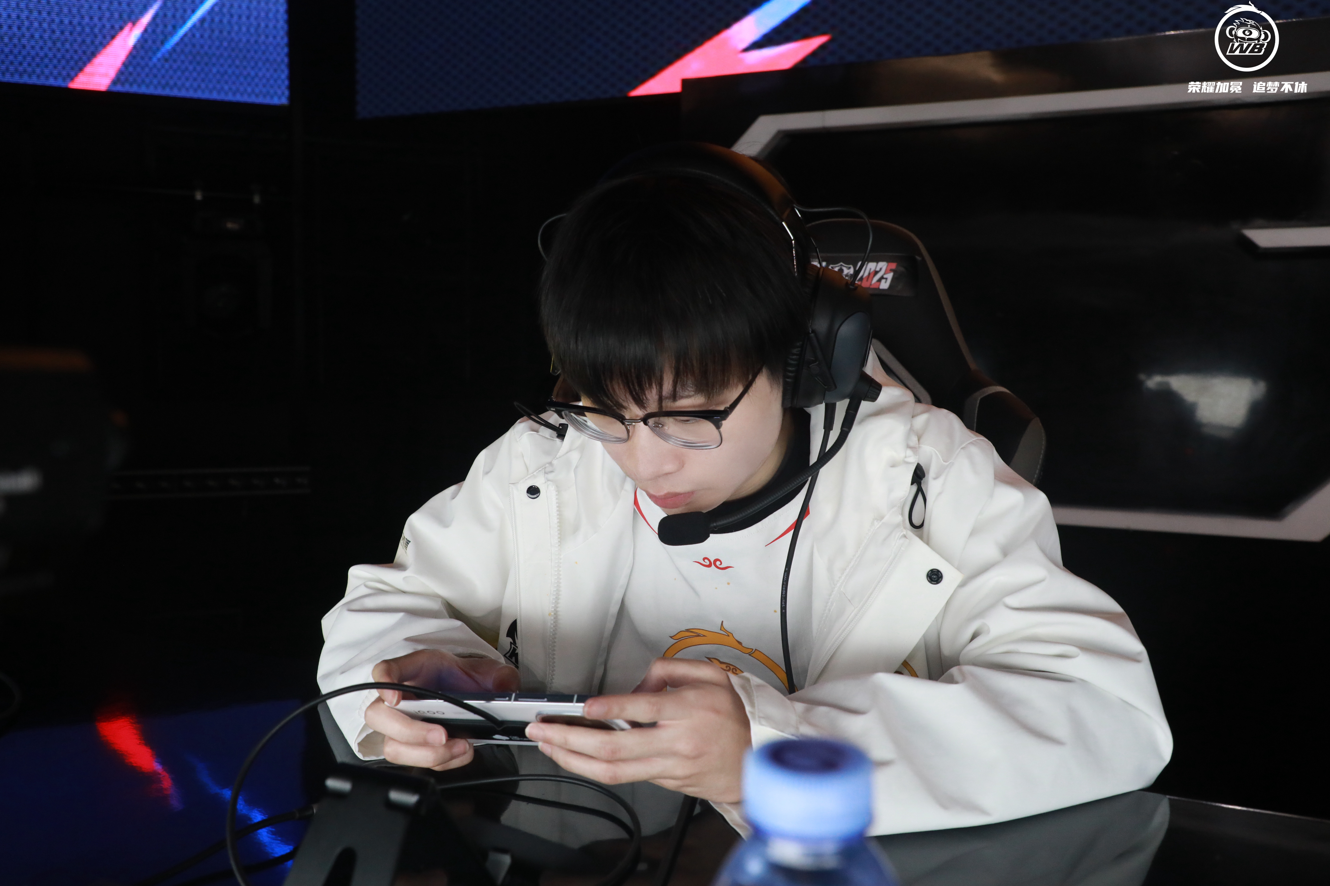 WBG血洗HKA，Ruler开启传奇时刻宿敌对决成都决赛之夜，留下经典瞬间